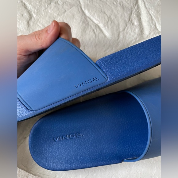 VINCE West Coast Blue Slides Sandals! Size 8 Women - Picture 3 of 3